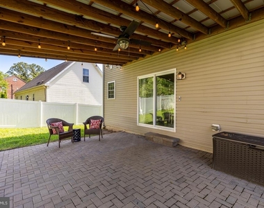 1831 Clarke Boulevard - Photo Thumbnail 43
