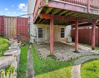 5411 Castlestone Drive - Photo Thumbnail 38