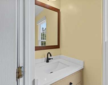 5411 Castlestone Drive - Photo Thumbnail 10