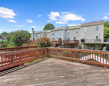 5411 Castlestone Drive - Photo Thumbnail 33