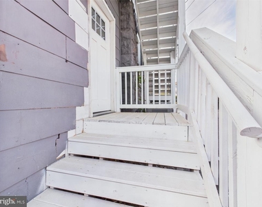 300 W Chesapeake Avenue - Photo Thumbnail 16