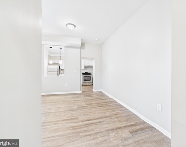 300 W Chesapeake Avenue - Photo Thumbnail 9