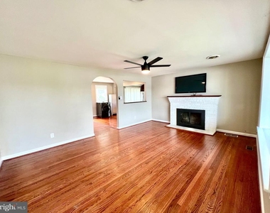504 Walnut Drive - Photo Thumbnail 12