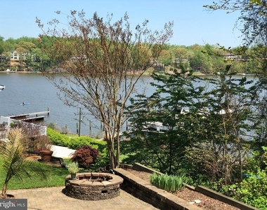 504 Walnut Drive - Photo Thumbnail 7