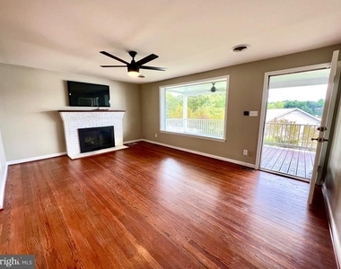504 Walnut Drive - Photo Thumbnail 13