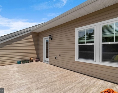 1035 Edenberry Way - Photo Thumbnail 7