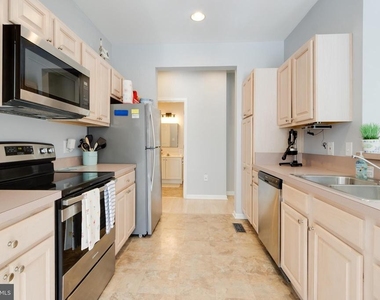 4302 Sandpiper Drive - Photo Thumbnail 7
