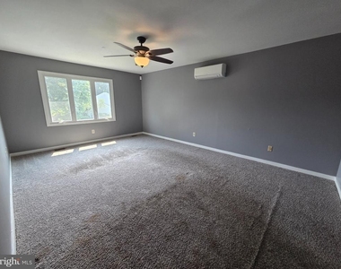 212 Fairhill Drive - Photo Thumbnail 14