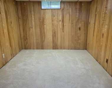812 Leeds Lane - Photo Thumbnail 34