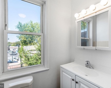 613 N Scott Street - Photo Thumbnail 10