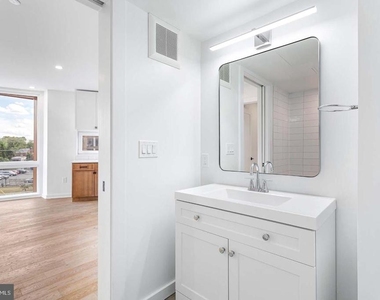 1522 Rhode Island Avenue Ne - Photo Thumbnail 12