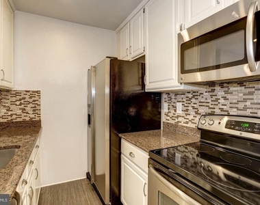 2022 N Street Nw - Photo Thumbnail 5