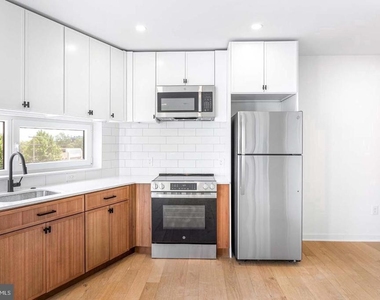 1522 Rhode Island Avenue Ne - Photo Thumbnail 4