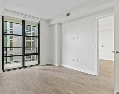 4000 Wisconsin Avenue Nw - Photo Thumbnail 21