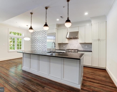 1848 Biltmore Street Nw - Photo Thumbnail 5