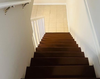 4901 Fitch Place Ne - Photo Thumbnail 10