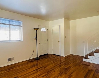 4901 Fitch Place Ne - Photo Thumbnail 5