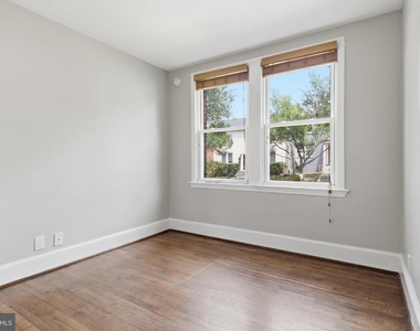 1231 Penn Street Ne - Photo Thumbnail 19