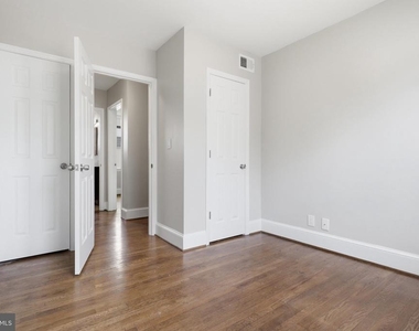 1231 Penn Street Ne - Photo Thumbnail 21