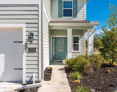 3906 Heatherbrook Place - Photo Thumbnail 6