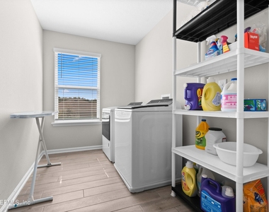 3906 Heatherbrook Place - Photo Thumbnail 32
