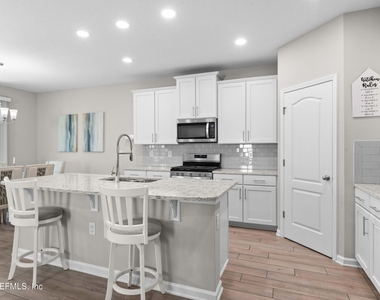 3906 Heatherbrook Place - Photo Thumbnail 10
