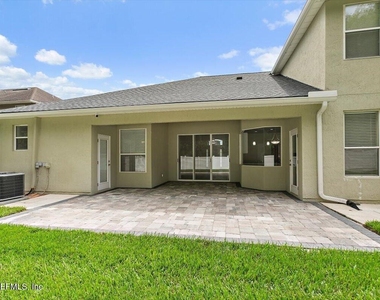 8884 Hampton Landing Drive E - Photo Thumbnail 30