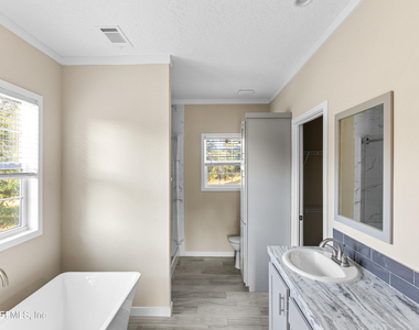 7662 Monongahela Avenue - Photo Thumbnail 10