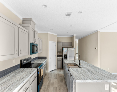 7662 Monongahela Avenue - Photo Thumbnail 6