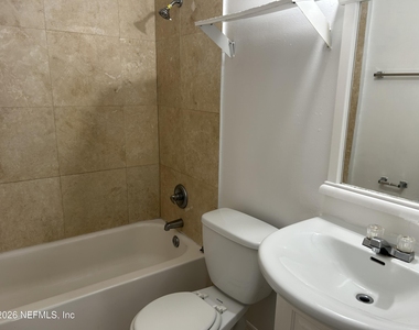 3914 Rodby Drive - Photo Thumbnail 5