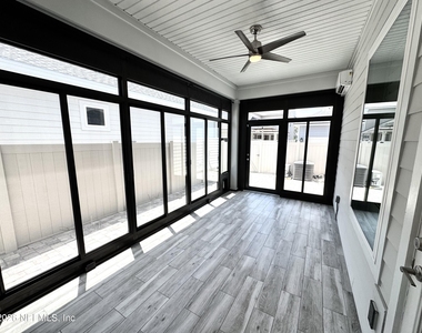 77 Park Center Avenue - Photo Thumbnail 4
