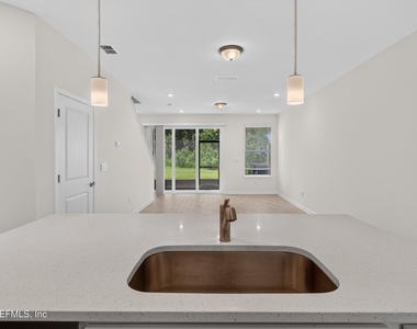 39 Mellowood Lane - Photo Thumbnail 7