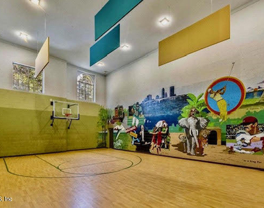 7800 Point Meadows Drive - Photo Thumbnail 7