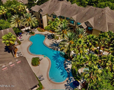 7800 Point Meadows Drive - Photo Thumbnail 1