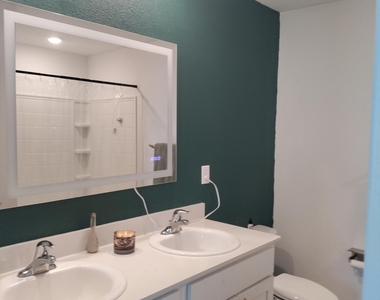 4260 Hemlock Street - Photo Thumbnail 11