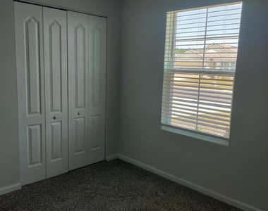 4260 Hemlock Street - Photo Thumbnail 14