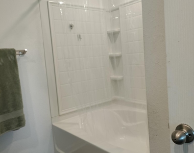 4260 Hemlock Street - Photo Thumbnail 12