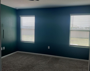 4260 Hemlock Street - Photo Thumbnail 9