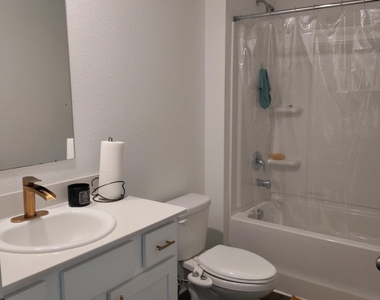 4260 Hemlock Street - Photo Thumbnail 15