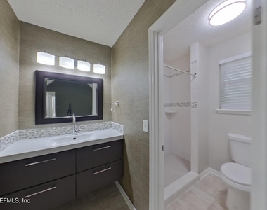 589 Robert Livingston Street - Photo Thumbnail 8