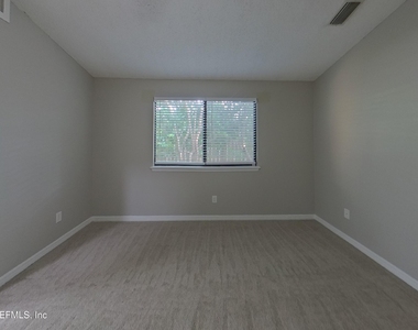589 Robert Livingston Street - Photo Thumbnail 6