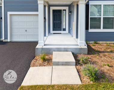 10784 Saxony Street - Photo Thumbnail 1