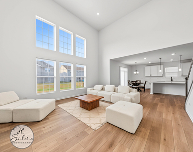10784 Saxony Street - Photo Thumbnail 7