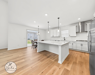 10784 Saxony Street - Photo Thumbnail 9