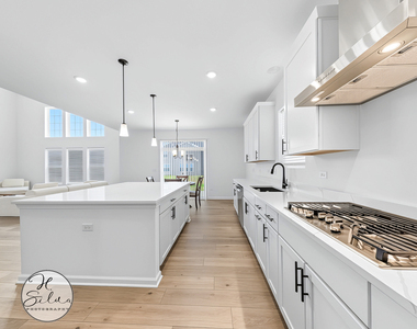 10784 Saxony Street - Photo Thumbnail 3
