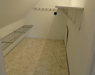 6957 W Fletcher Street - Photo Thumbnail 8