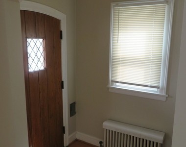 6957 W Fletcher Street - Photo Thumbnail 15
