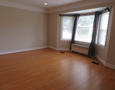 6957 W Fletcher Street - Photo Thumbnail 19