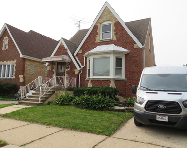 6957 W Fletcher Street - Photo Thumbnail 49