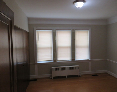 6957 W Fletcher Street - Photo Thumbnail 31